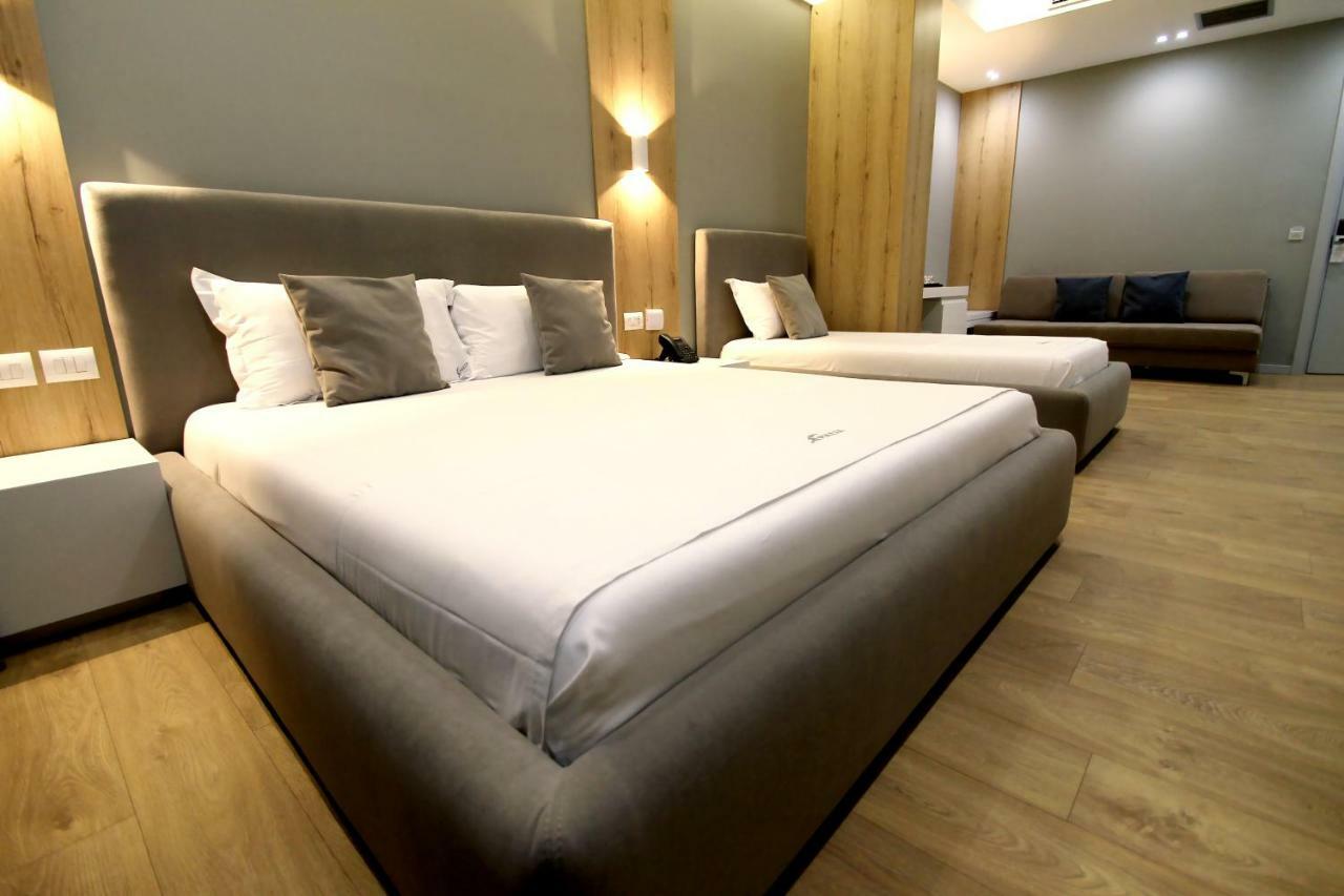 Hotel One Vlorë エクステリア 写真