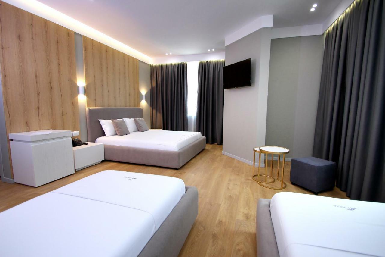 Hotel One Vlorë エクステリア 写真